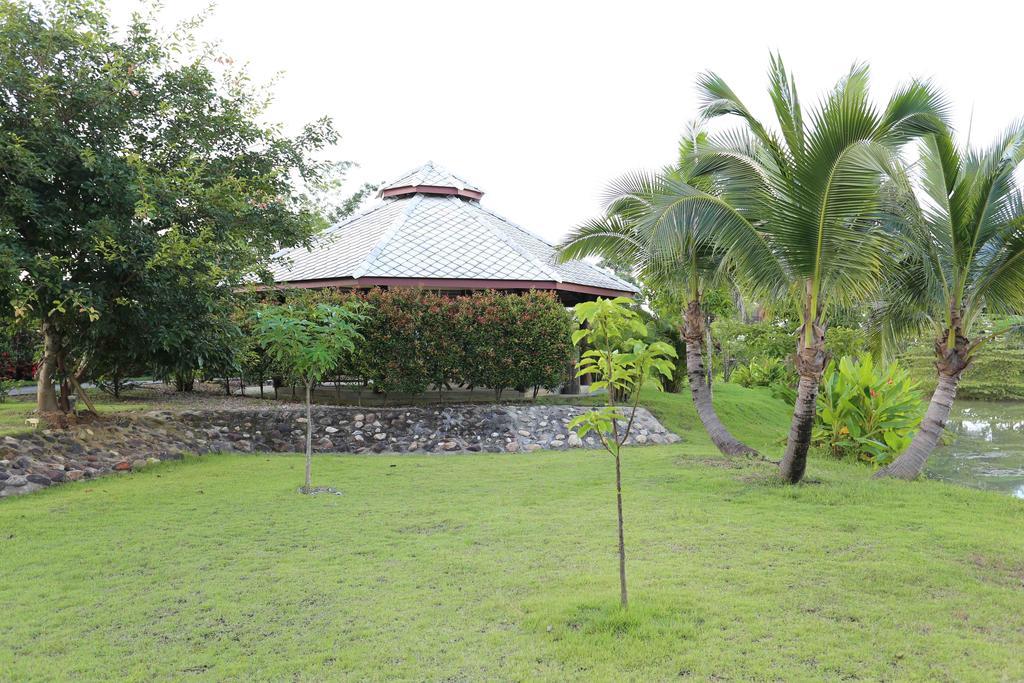 Отель Chiang Dao Privacy Ban Muang Ngai Экстерьер фото